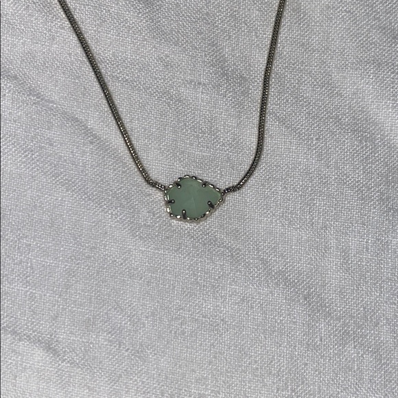 Teal Kendra Scott Necklace 💚 - Picture 1 of 3